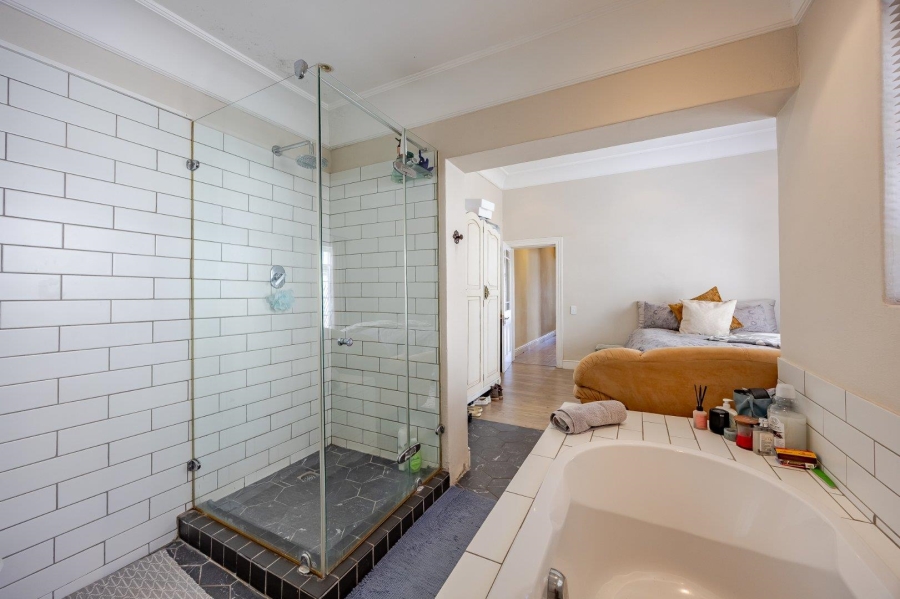 3 Bedroom Property for Sale in Woodstock Western Cape